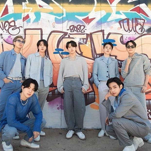 🗞️B͢T͢S͢ ⟭⟬ R͢U͢N͢📌 N͢O͢T͢ÍC͢I͢A͢S͢ ⟬⟭ — grupos de WhatsApp