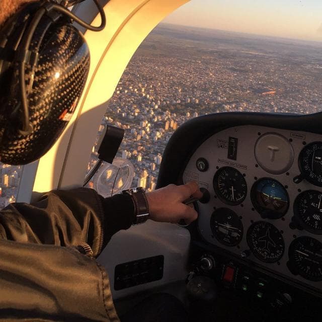 Futuros Pilotos — grupos de WhatsApp