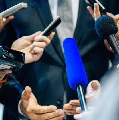 Noticiais Reais — grupos de WhatsApp