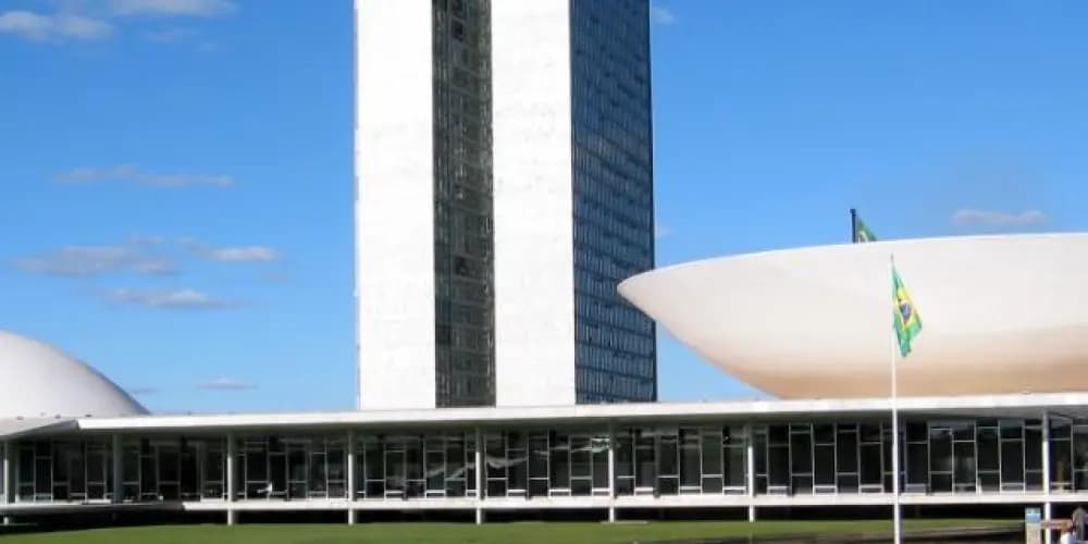 Política Em Debate — grupos de WhatsApp