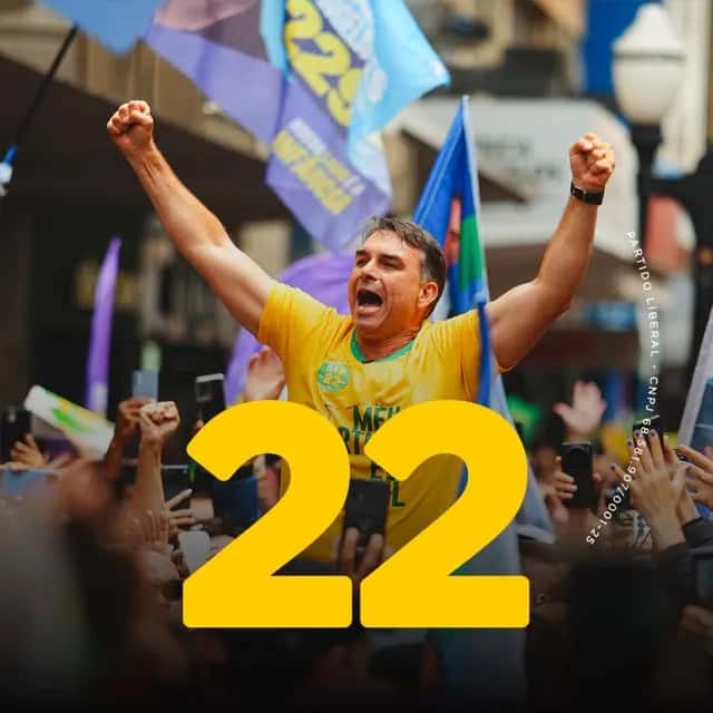 Flávio Bolsonaro — grupos de WhatsApp